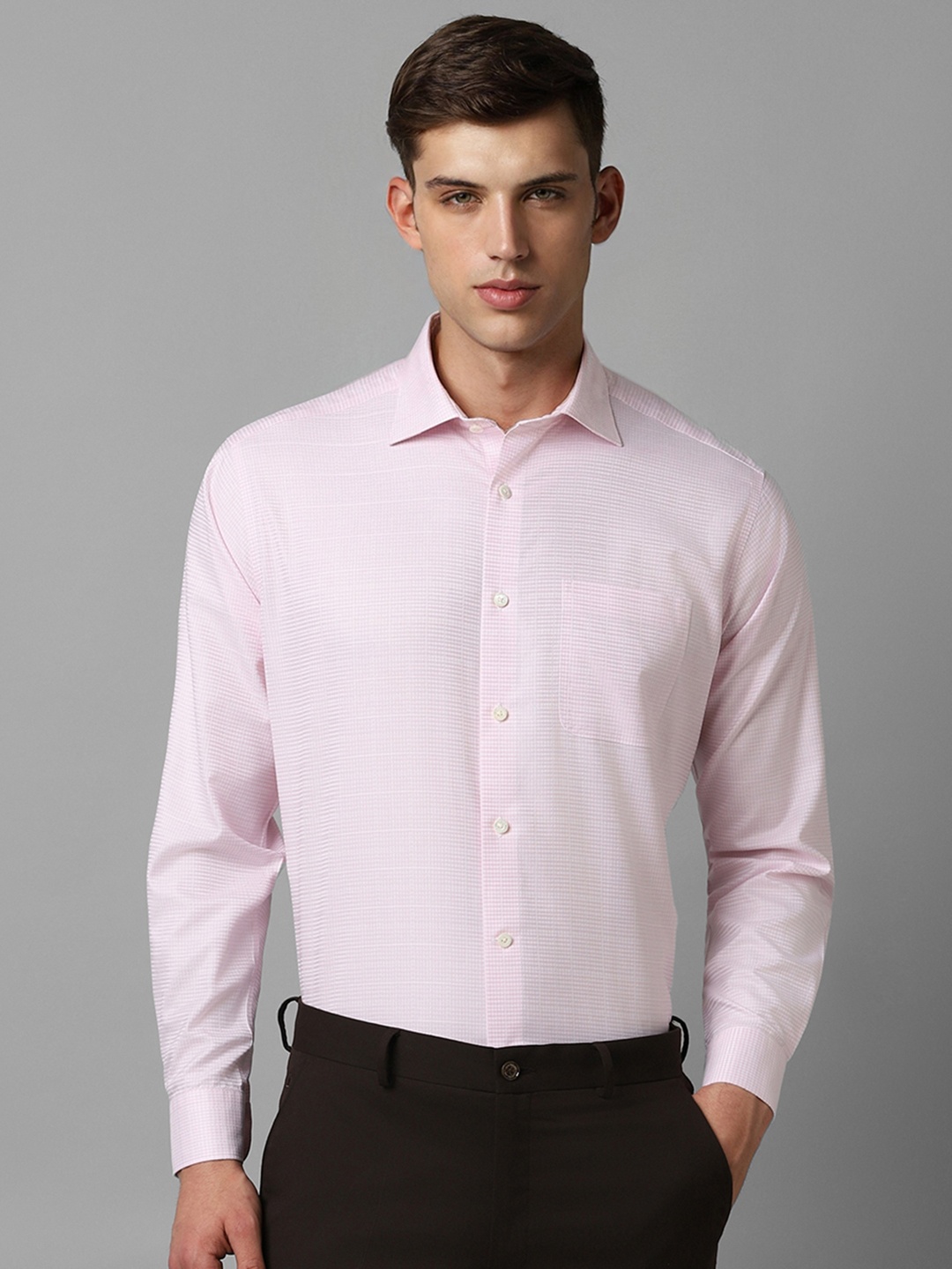 

Luxure by Louis Philippe Men Pink Opaque Checked Formal Shirt