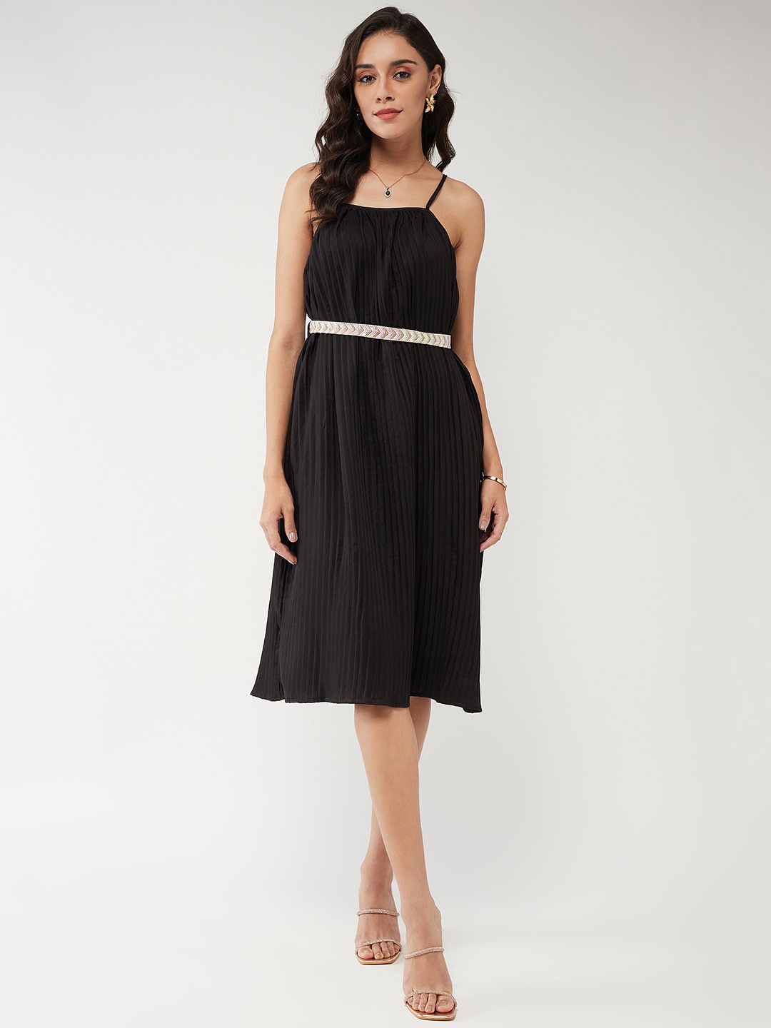

Zima Leto Accordion Pleated Shoulder Strapped A-Line Dress, Black