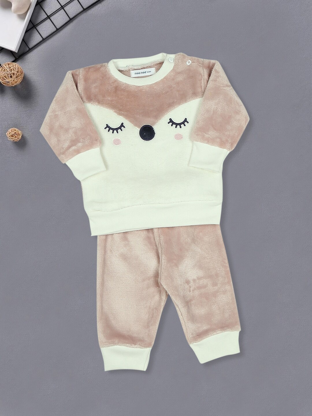 

MeeMee Girls Printed Sweatshirt With Jogger, Rose