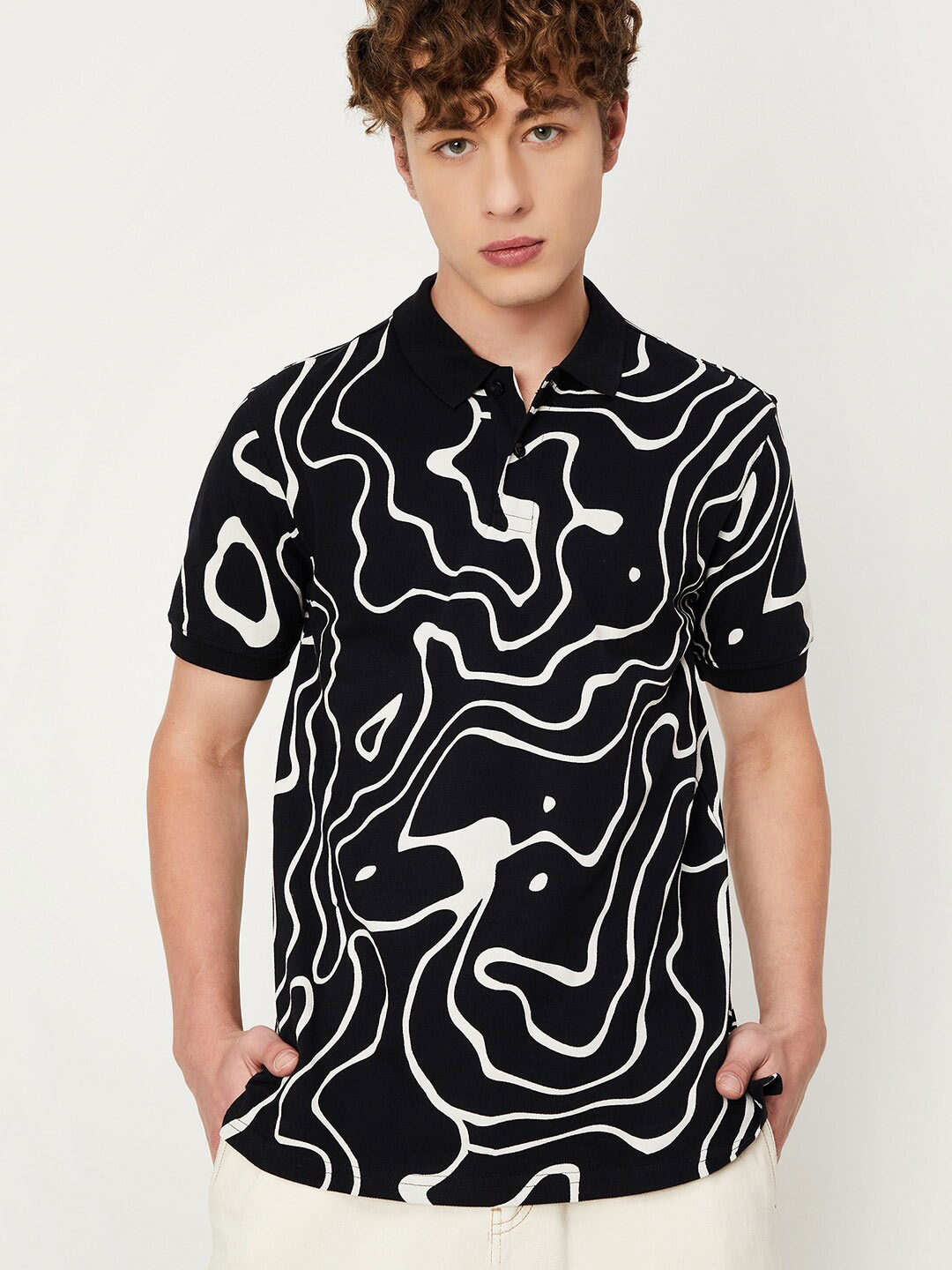

max Abstract Printed Polo Collar Pure Cotton T-shirt, Black