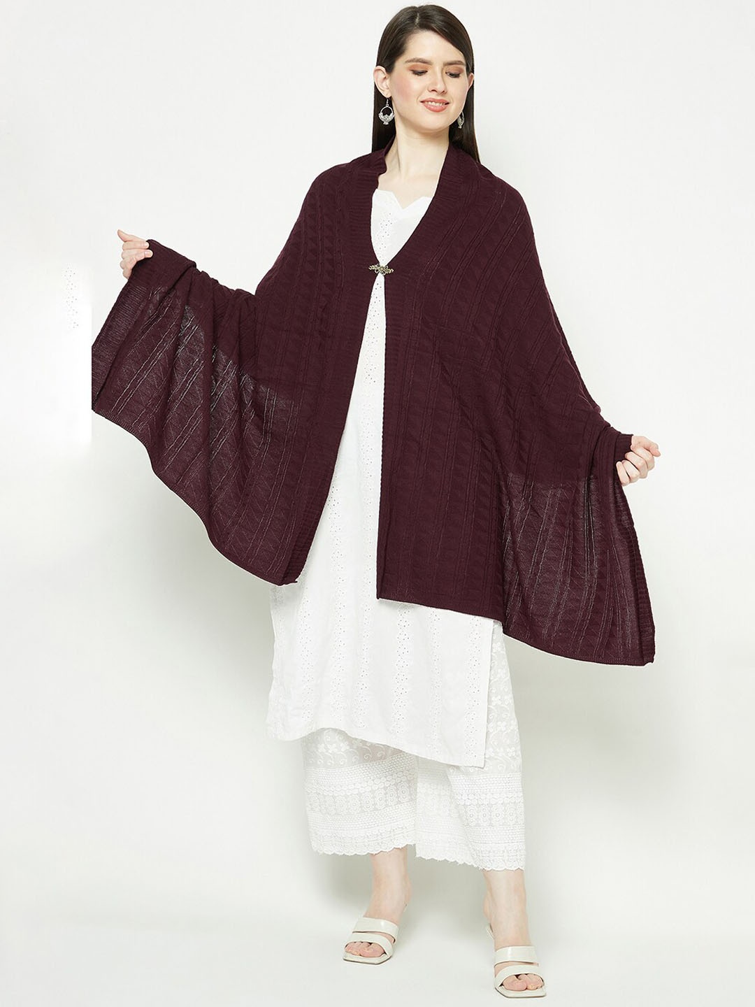 

Knitstudio Acrylic Knitted Stole, Maroon