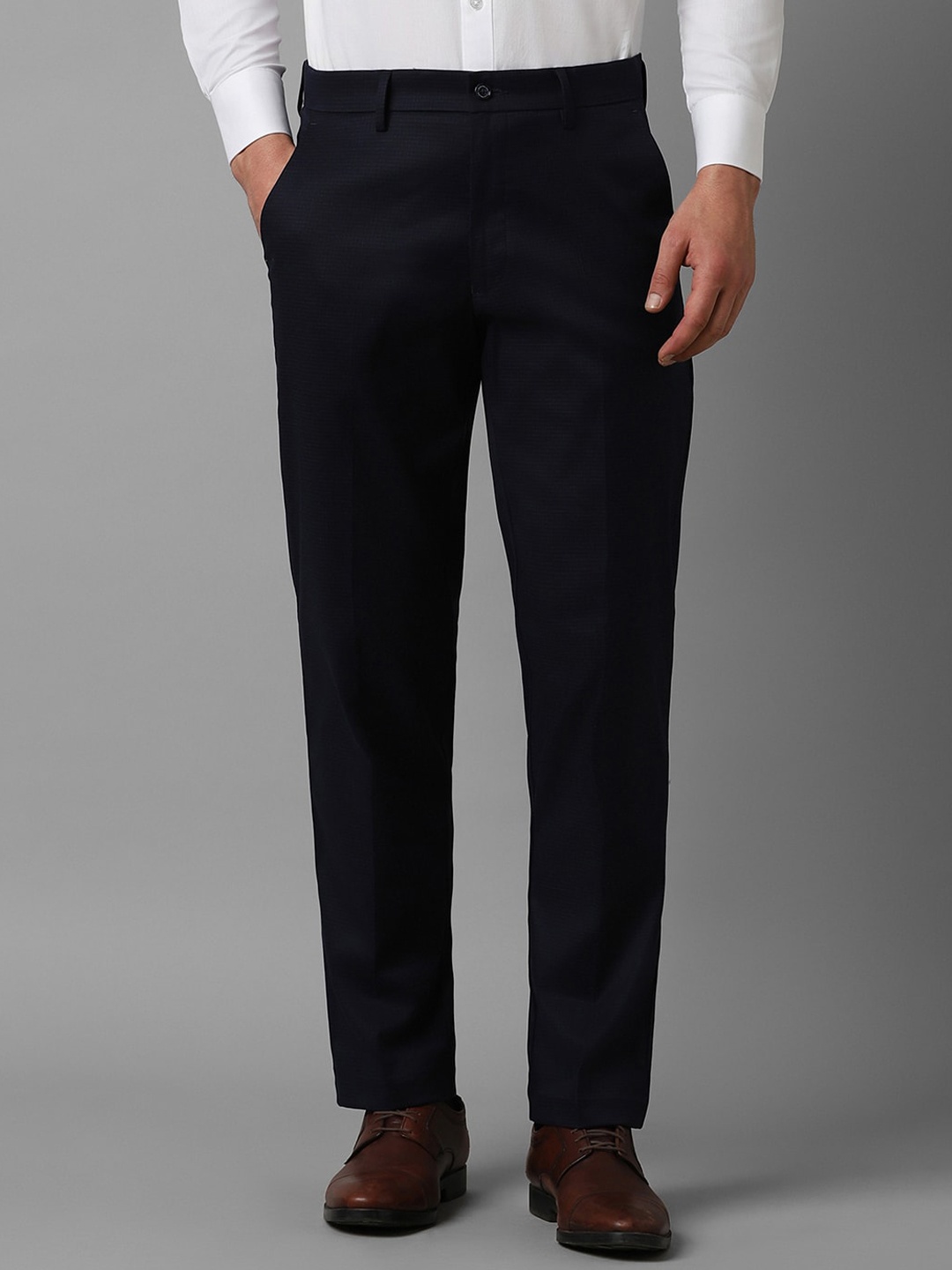 

Louis Philippe Men Mid-Rise Formal Trousers, Navy blue