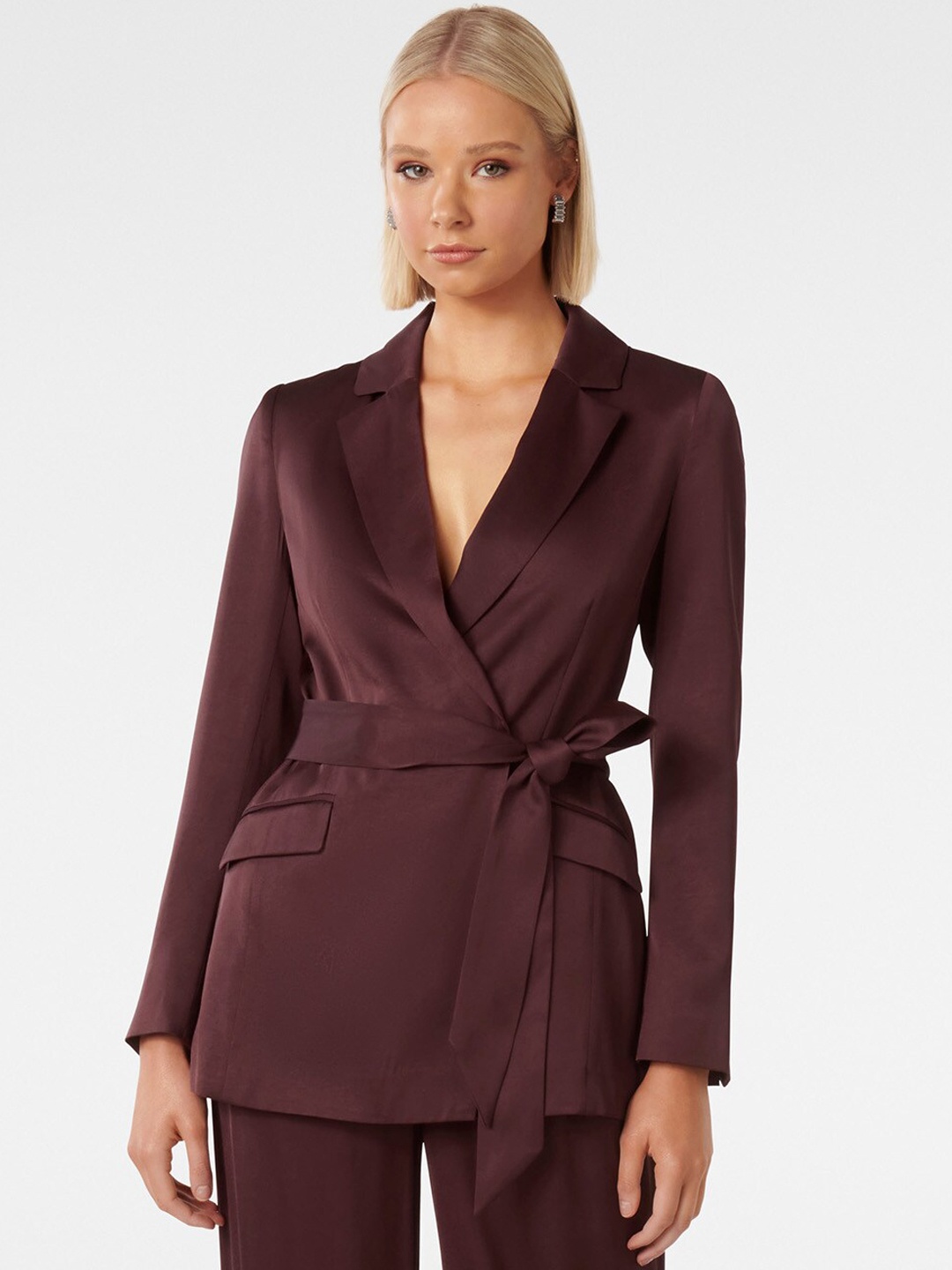 

Forever New Tailored-Fit Notched Lapel Collar Single Breasted Belted Blazer, Maroon