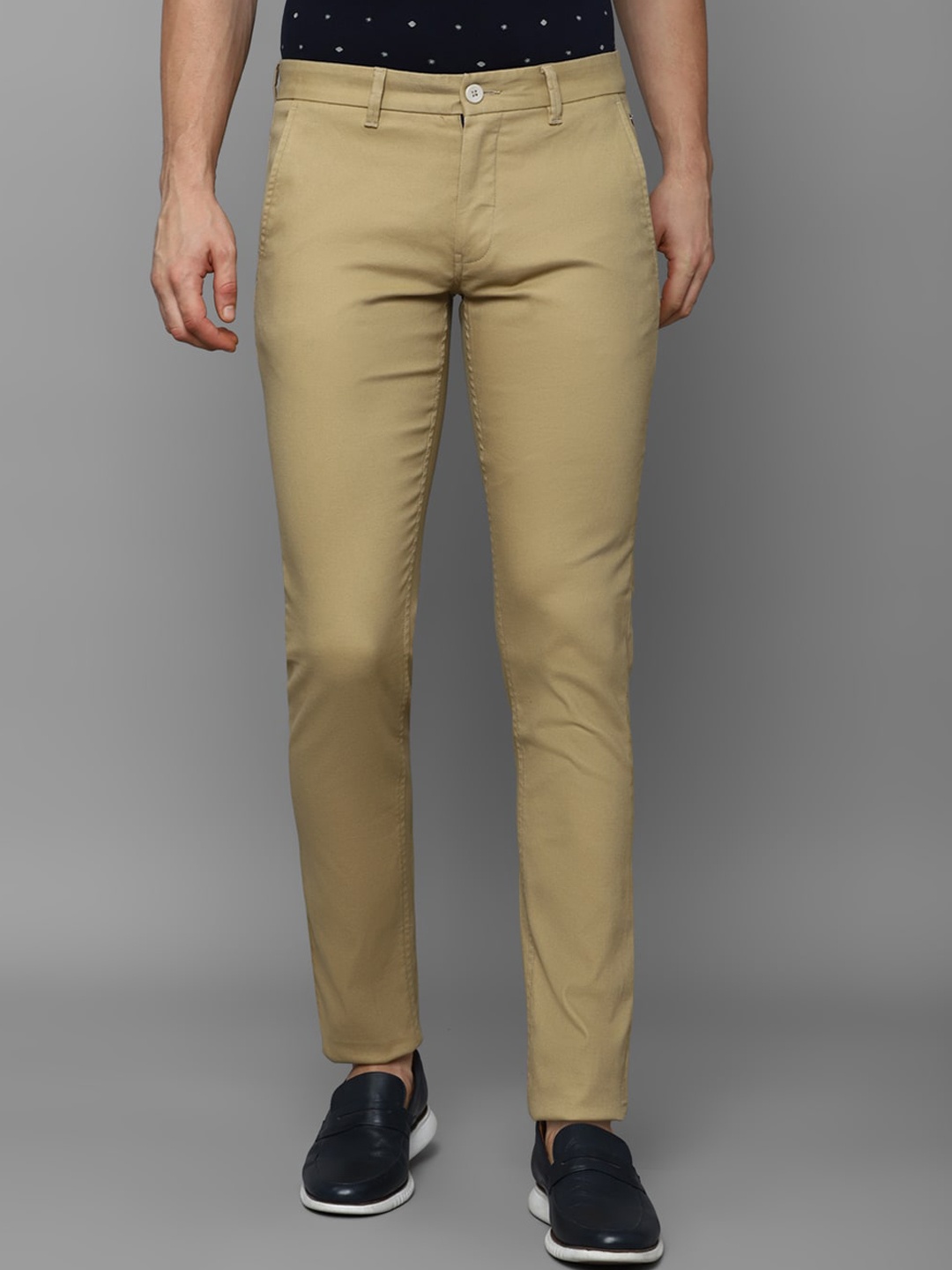 

Louis Philippe Sport Men Slim Fit Mid-Rise Casual Trousers, Khaki