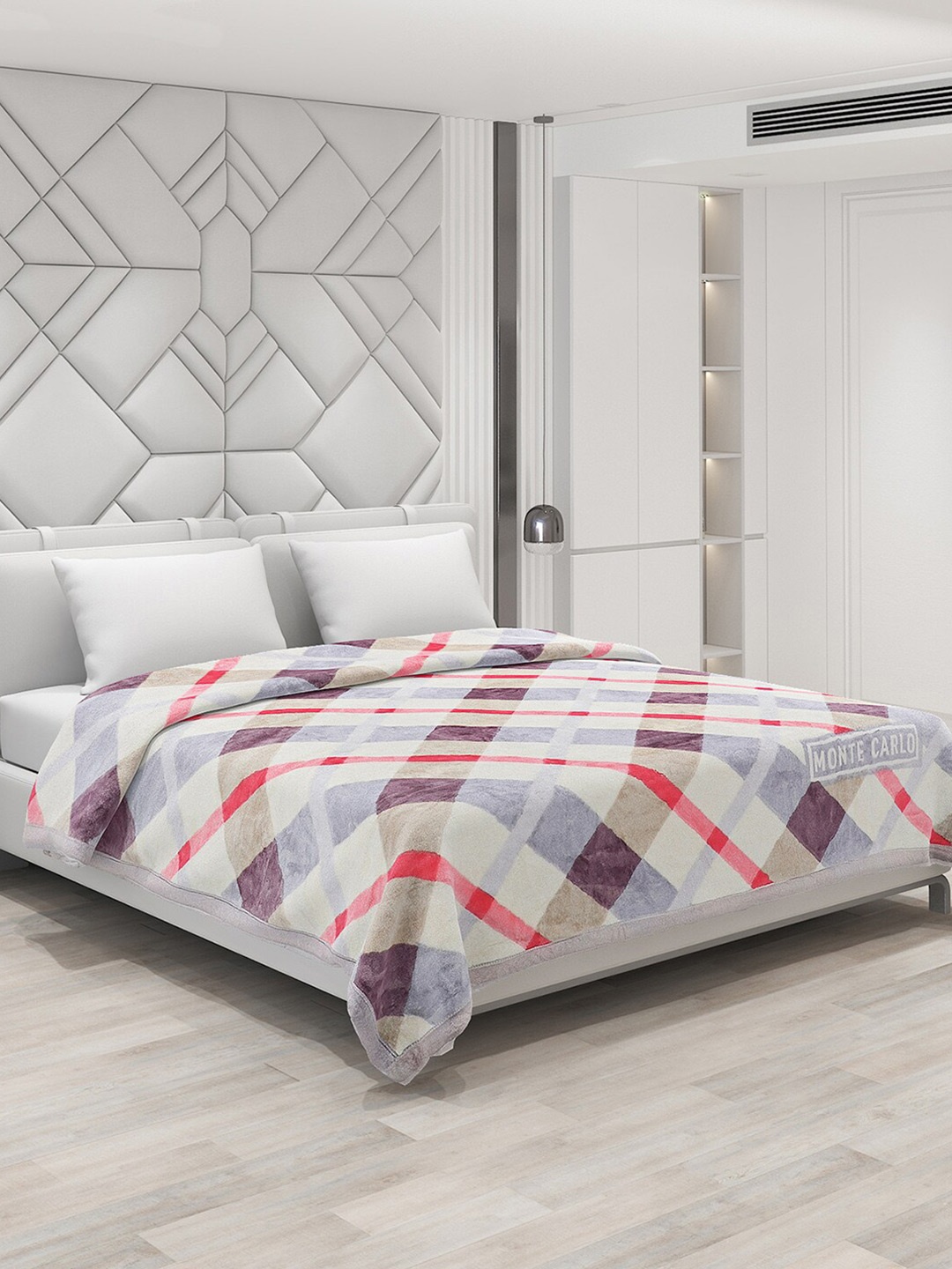 

Monte Carlo Cashmere Cream-Coloured & Red 1000 GSM Heavy Winter Double Bed Blanket