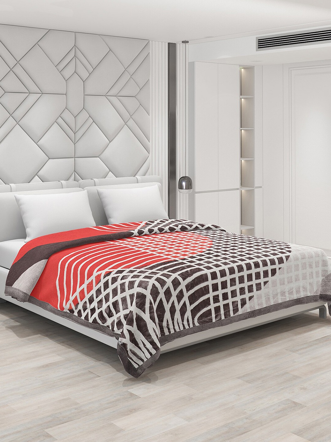 

Monte Carlo Swizzle Orange & White 1000 GSM Heavy Winter Double Bed Blanket