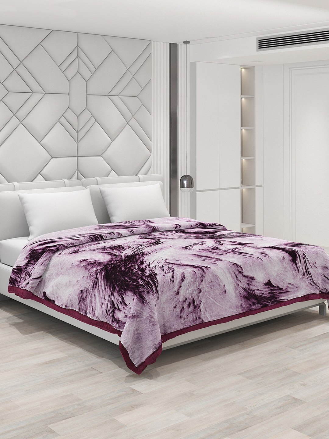

Monte Carlo Apricot Purple & White Floral 1000 GSM Heavy Winter Double Bed Blanket