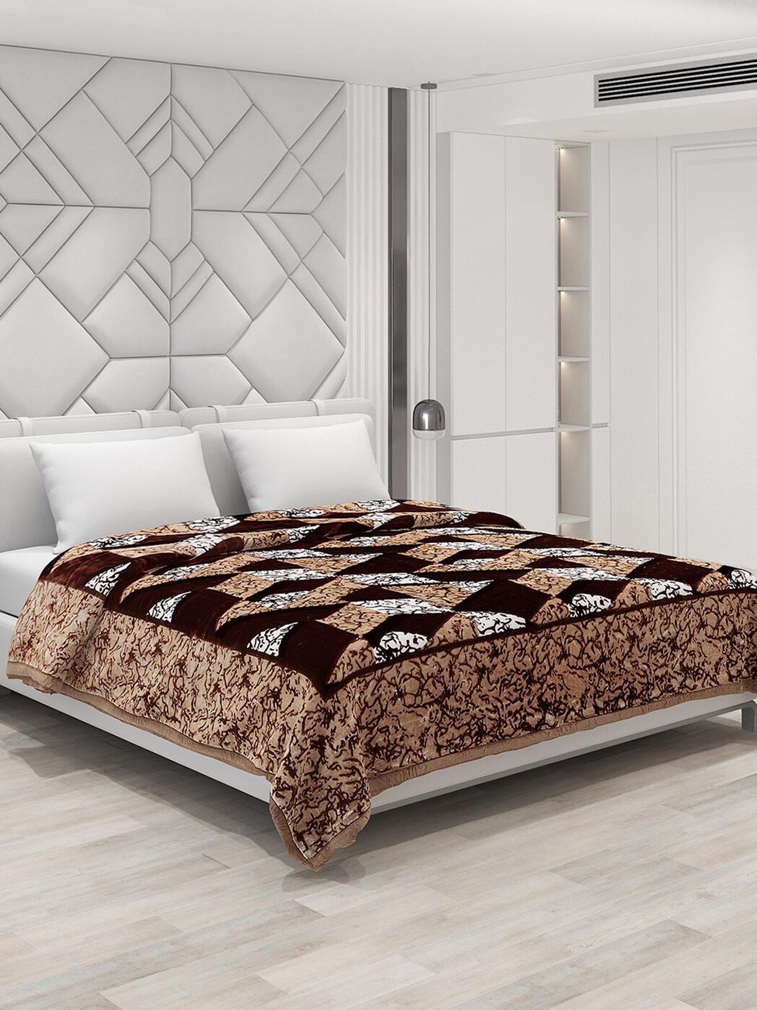 

Monte Carlo Apricot Brown & White Ethnic Motifs Heavy Winter Double Bed Blanket