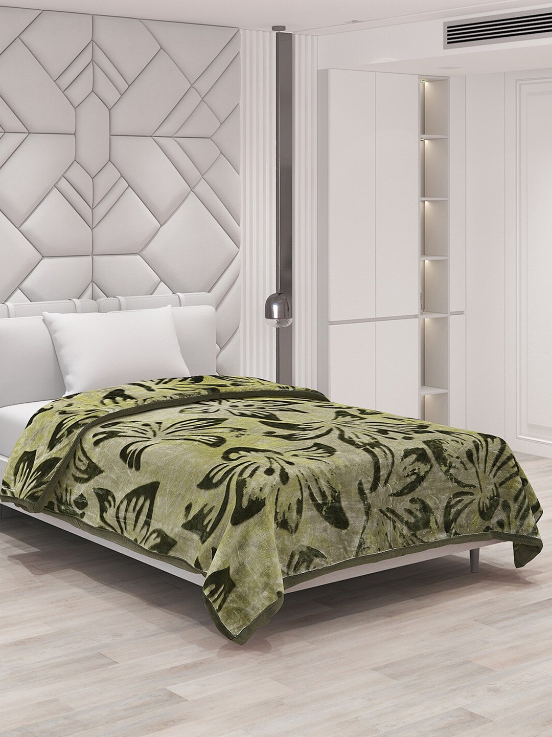 

Monte Carlo Ignis Olive Green Floral Heavy Winter 1000 GSM Single Bed Blanket