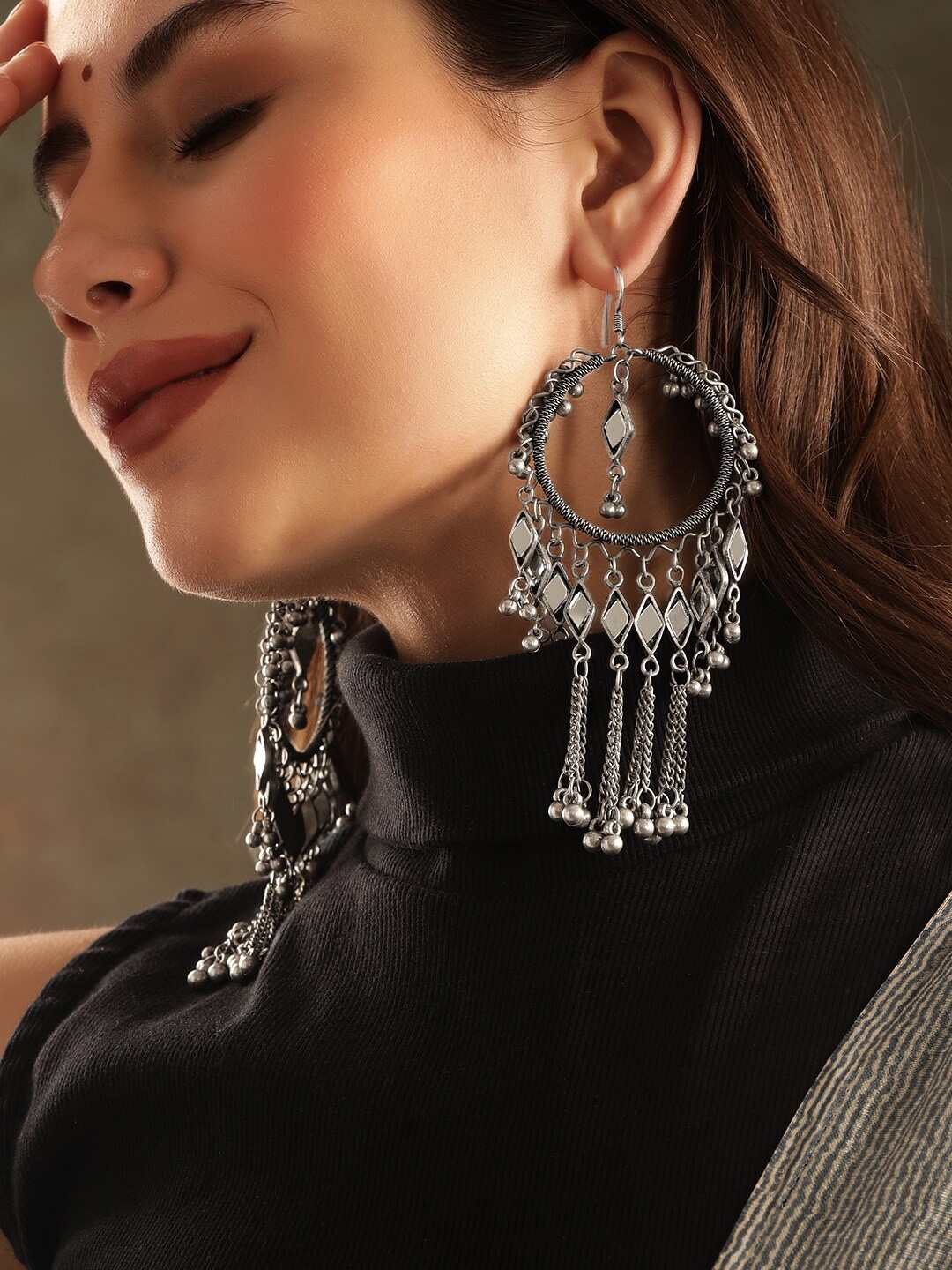 

Rubans Silver-Plated Stone-Studded Crescent Shaped Chandbalis