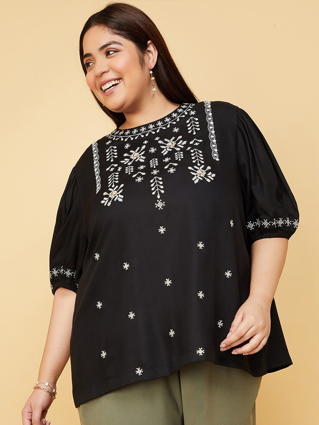 

max Plus Size Ethnic Motifs Printed Puff Sleeves Top, Black