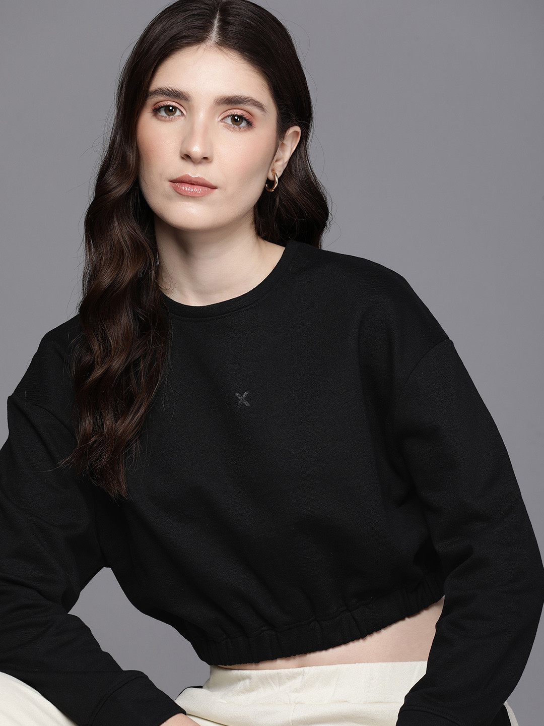 

HRX by Hrithik Roshan Women Lifestyle Crop Terry Sweatshirt, Black