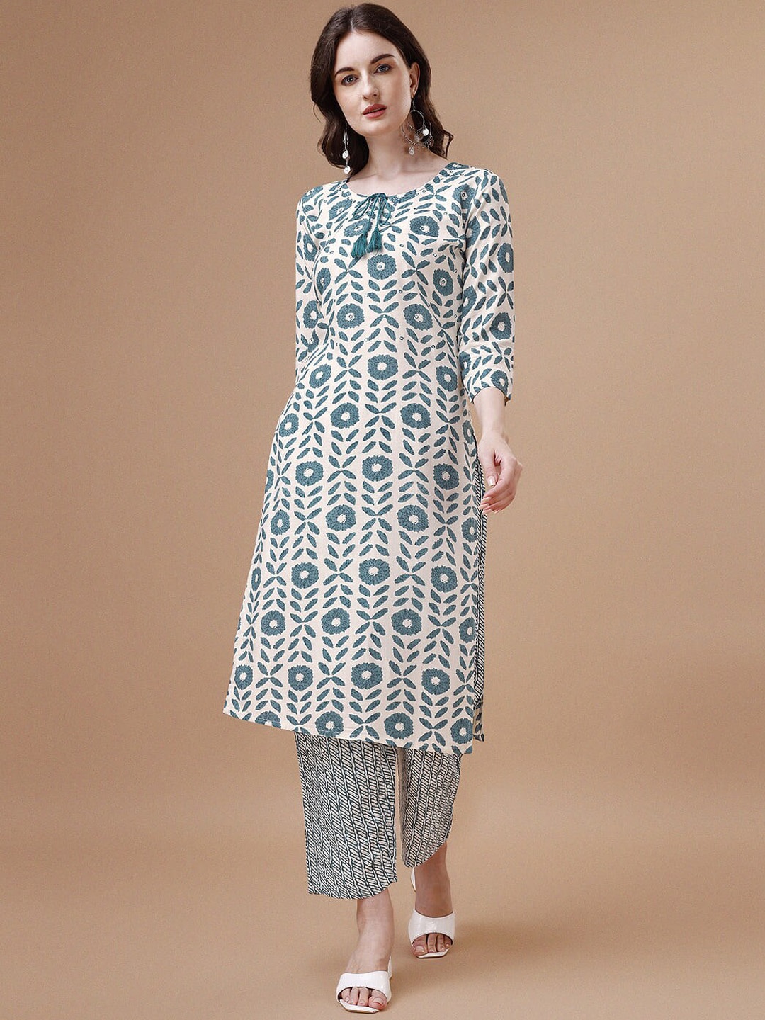 

KALINI Floral Printed Regular Pure Cotton Kurta With Trousers, Blue