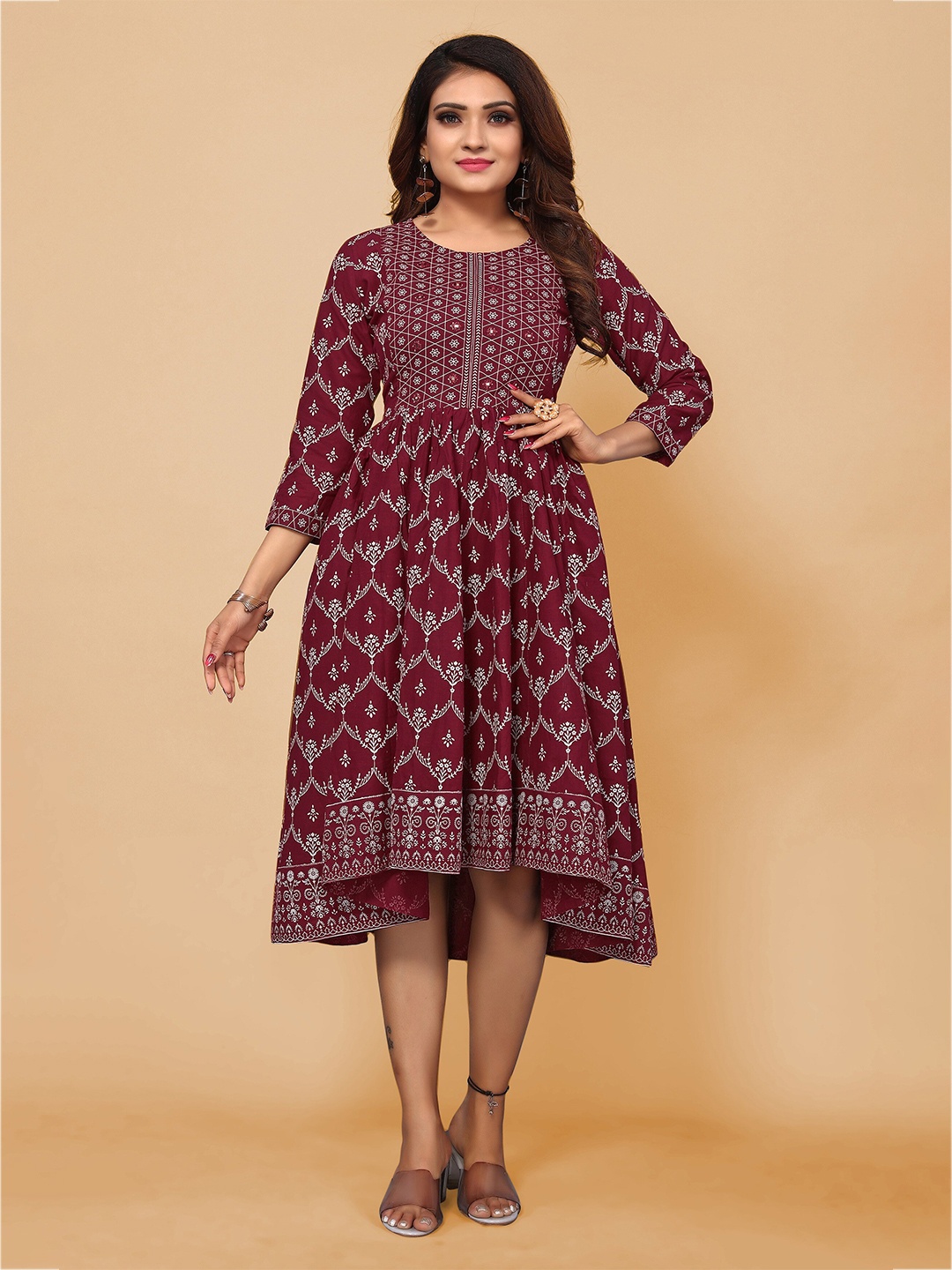 

Sangria Printed Flared Dresses, Maroon