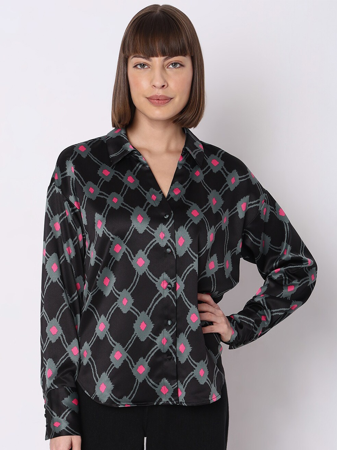 

Vero Moda Geometric Printed Casual Shirt, Black
