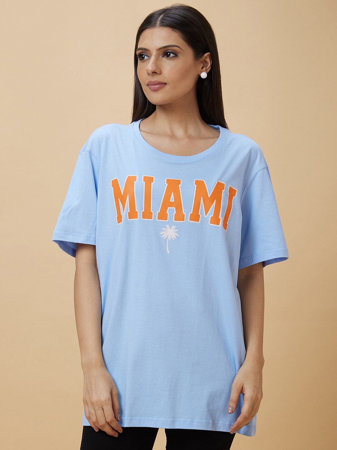 

Globus Blue Typography Printed Drop-Shoulder Sleeves Pure Cotton Oversized T-shirt