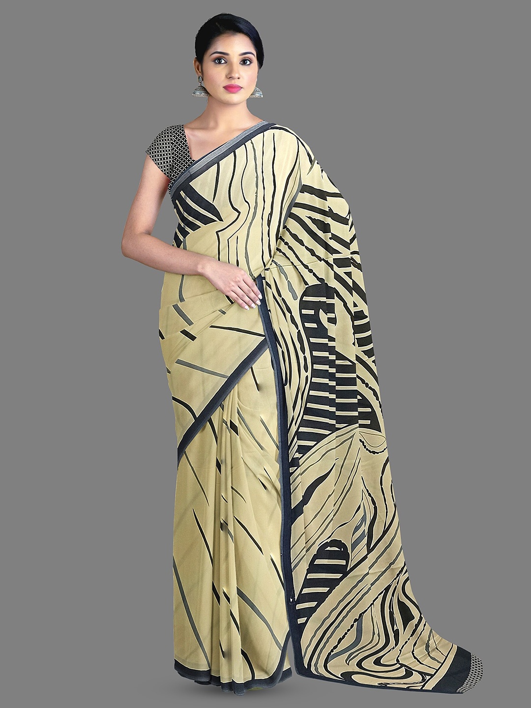 

The Chennai Abstract Saree Saree, Beige