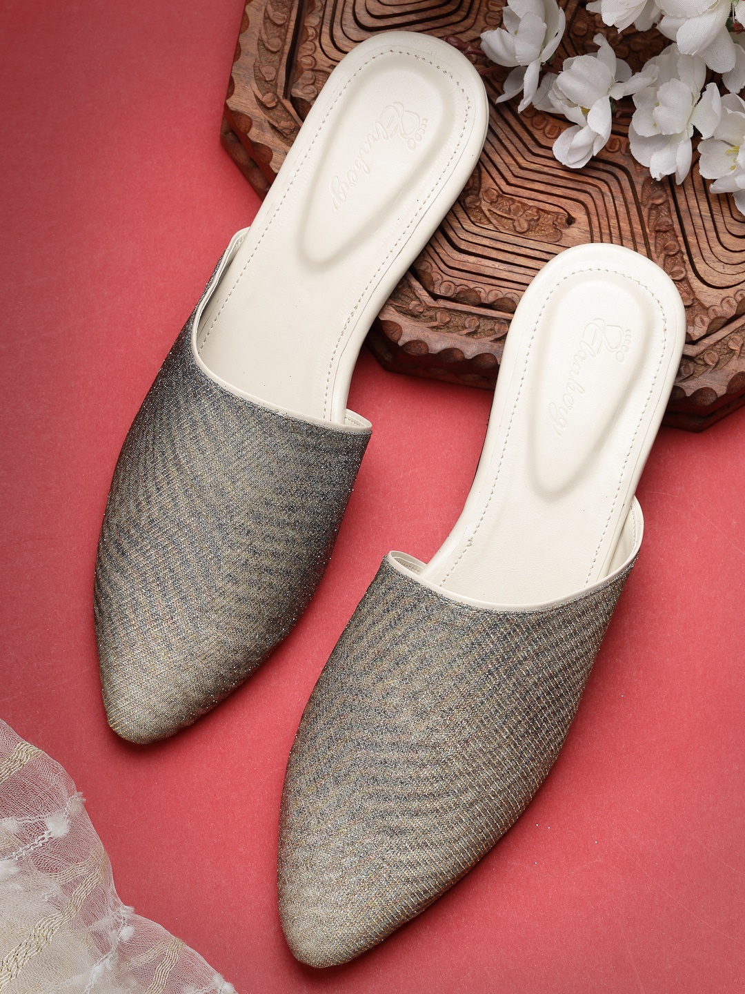 

ELANBERG Pointed Toe Textured Mules, Grey