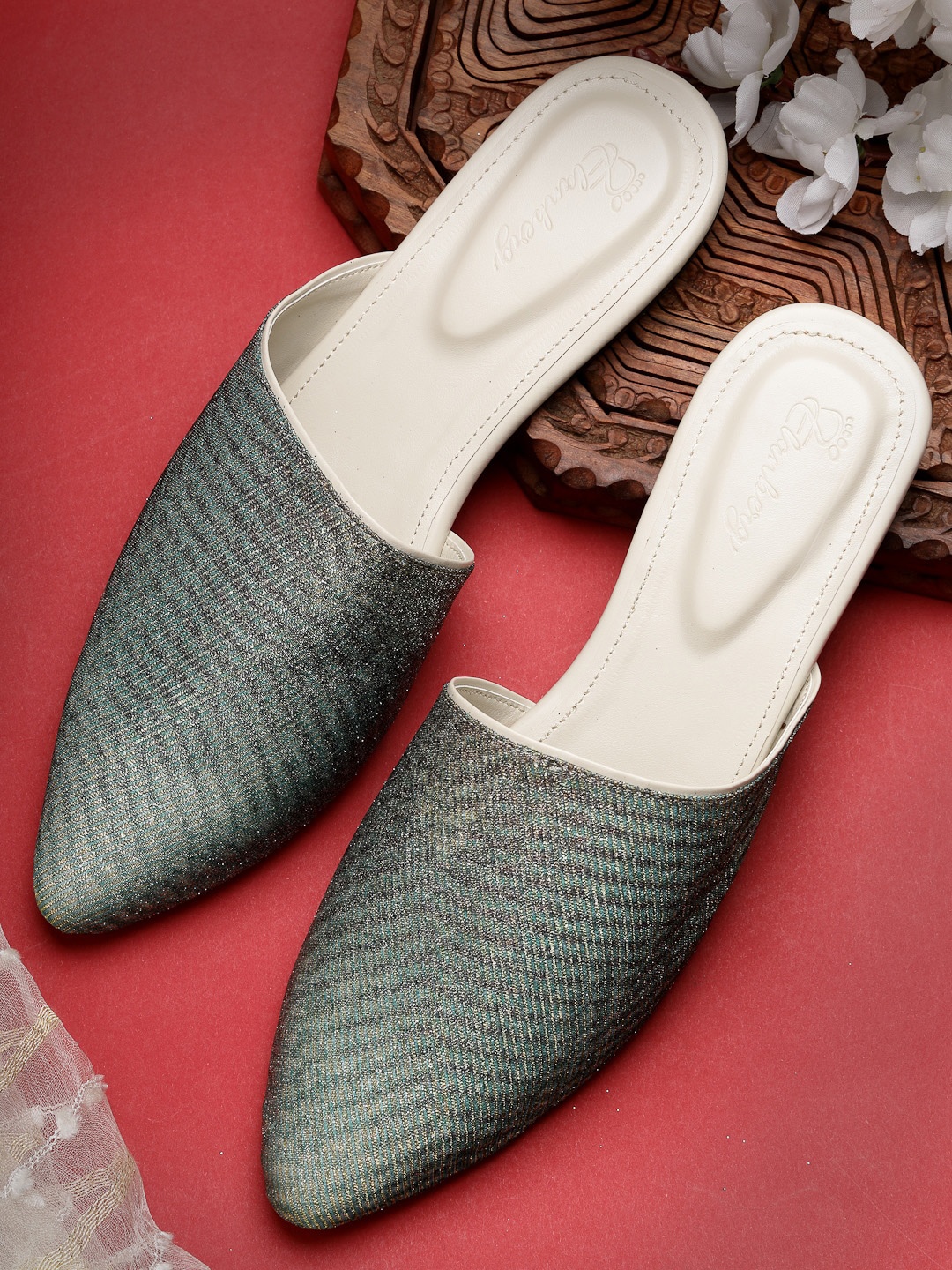 

ELANBERG Pointed Toe Textured Mules, Grey