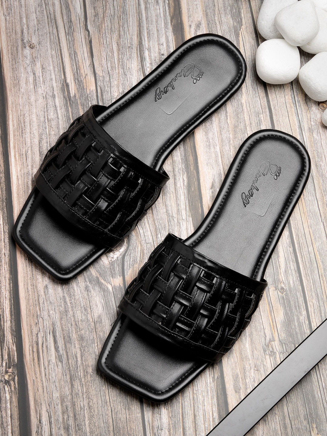 

ELANBERG Inter Loop Open Toe Flats, Black