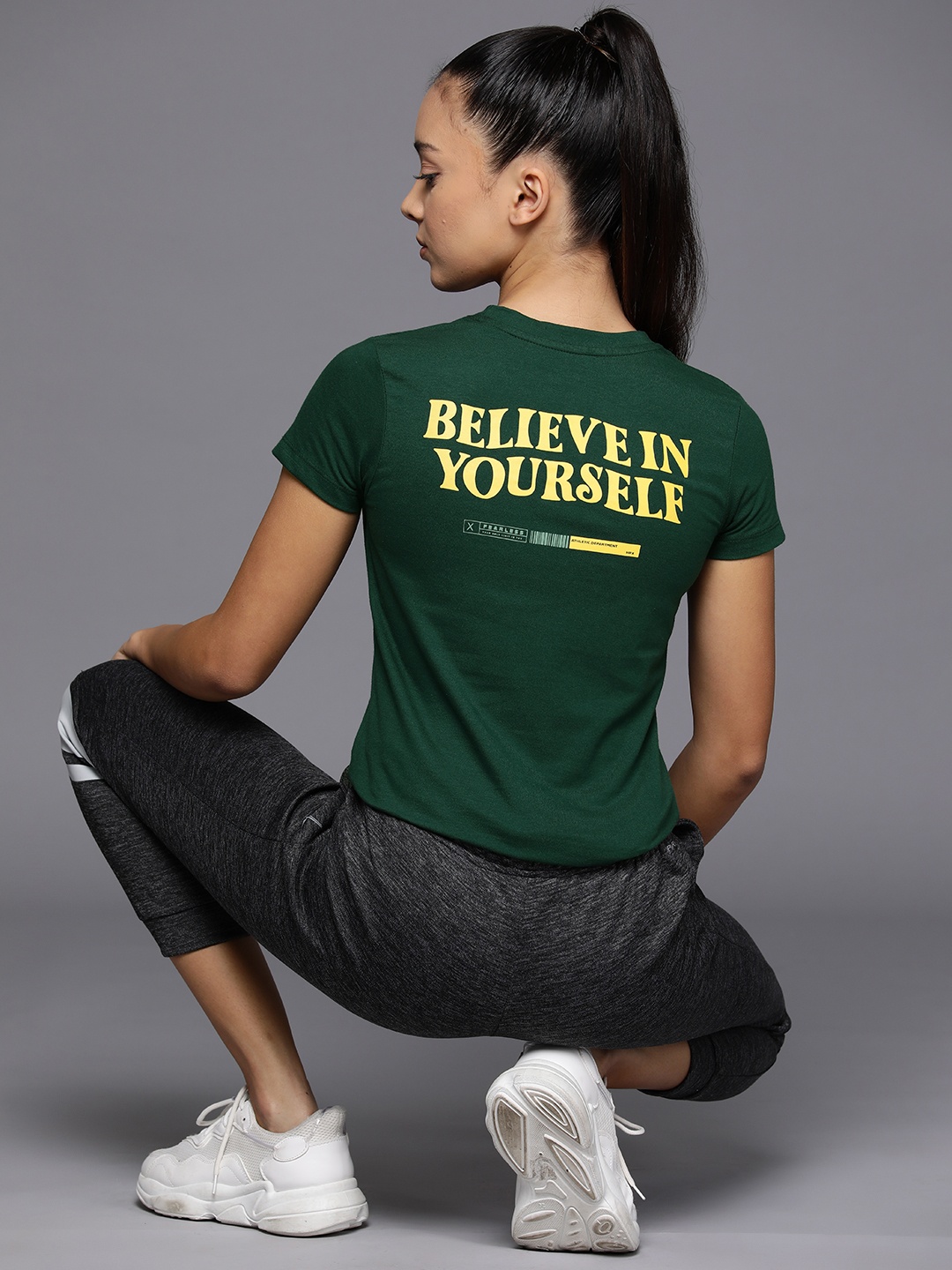 

HRX by Hrithik Roshan Typography Printed Slim Fit T-shirt, Green