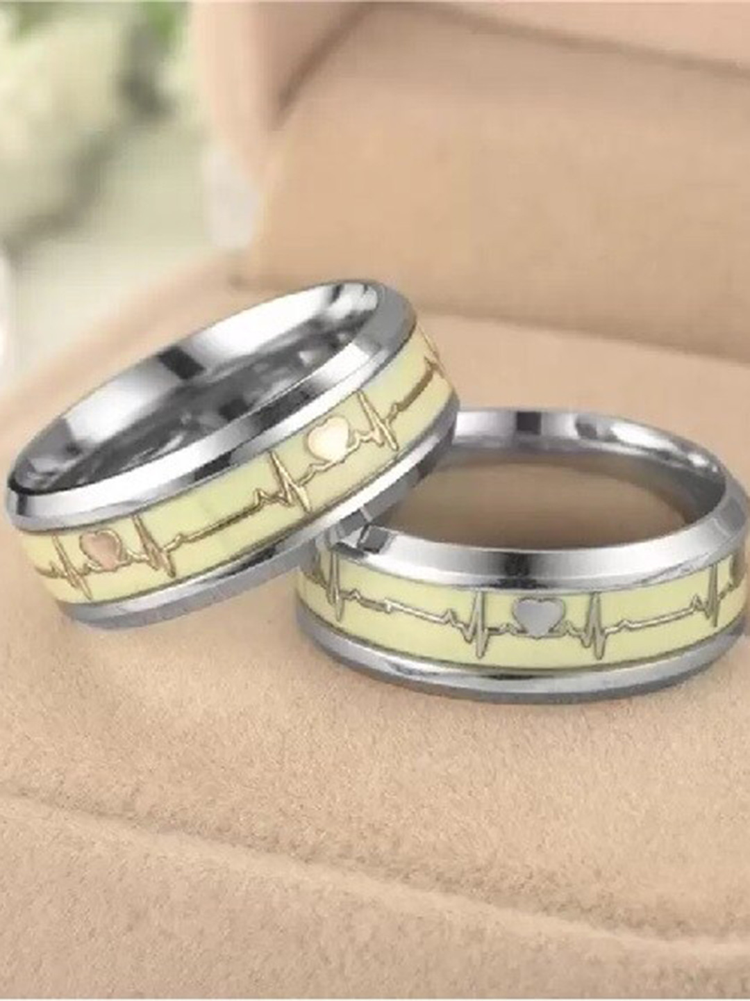 

VIEN Men Silver- Plated Stainless Steel Radium Finger Ring