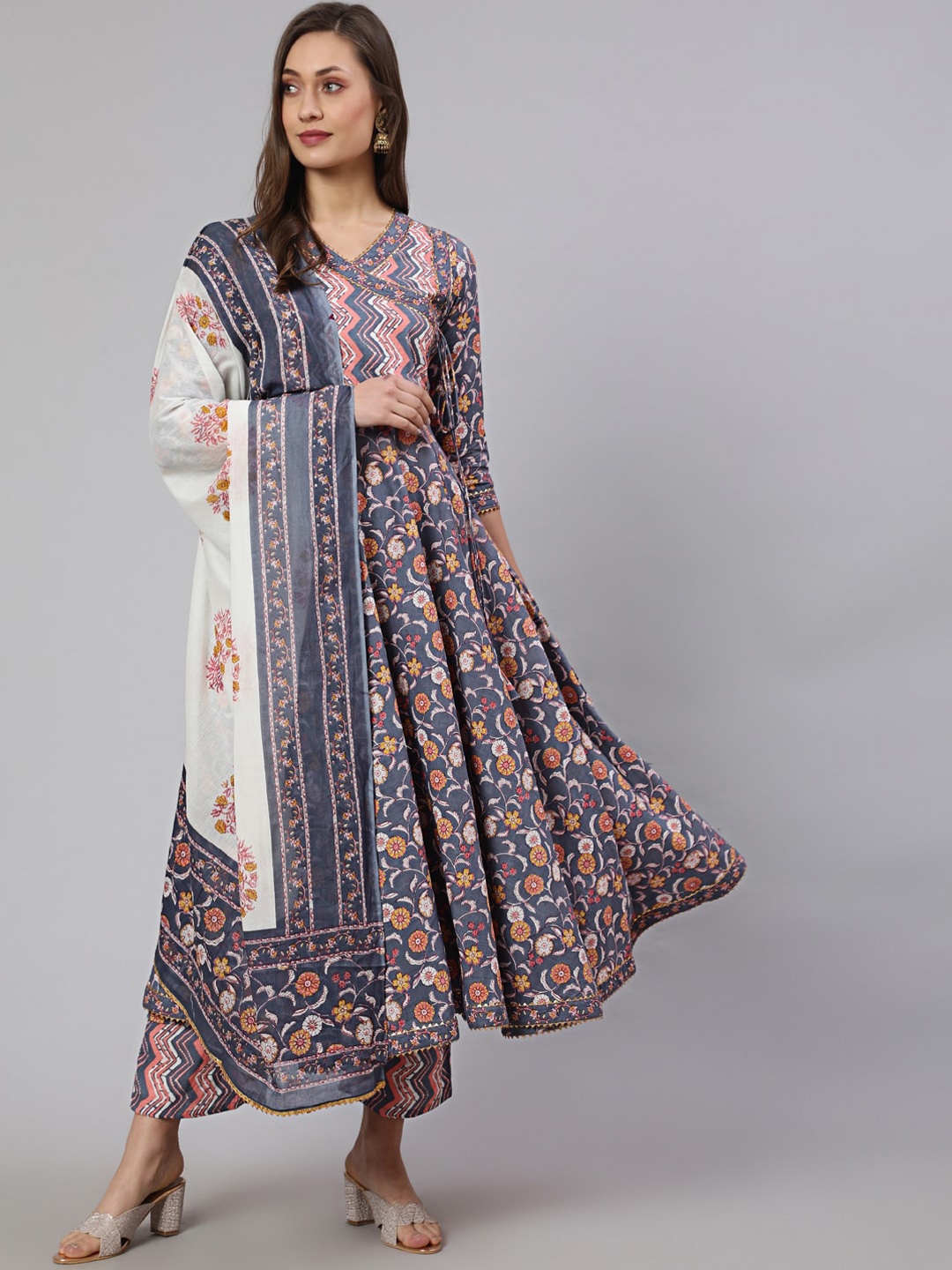 

GLAM ROOTS Floral Printed Angrakha Pure Cotton Kurta with Trousers & With Dupatta, Grey