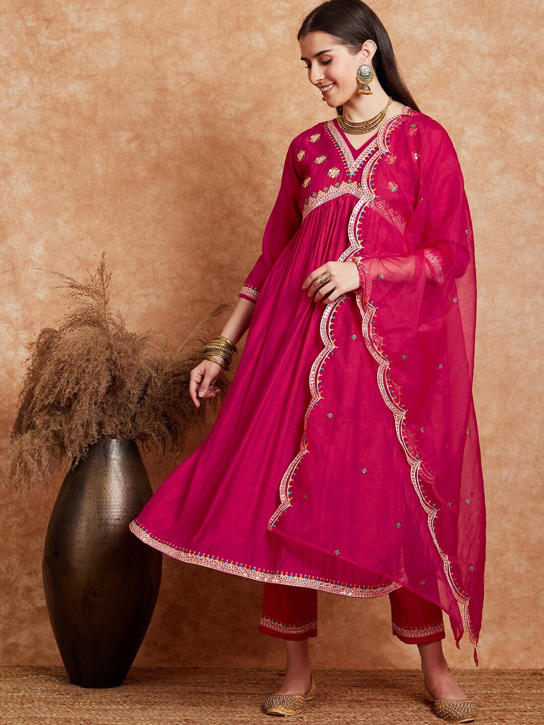 

Sangria Embroidered V-Neck A-Line Kurta with Trousers & Dupatta, Magenta
