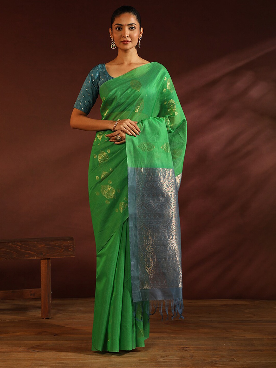 

Taneira Ethnic Motifs Woven Design Zari Silk Cotton Saree, Green