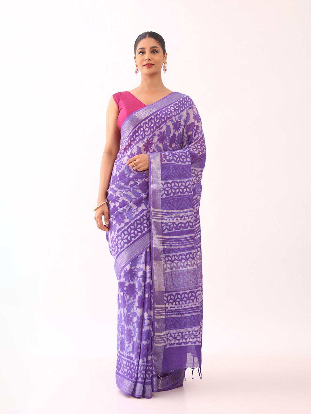 

Taneira Floral Printed Zari Saree, Purple