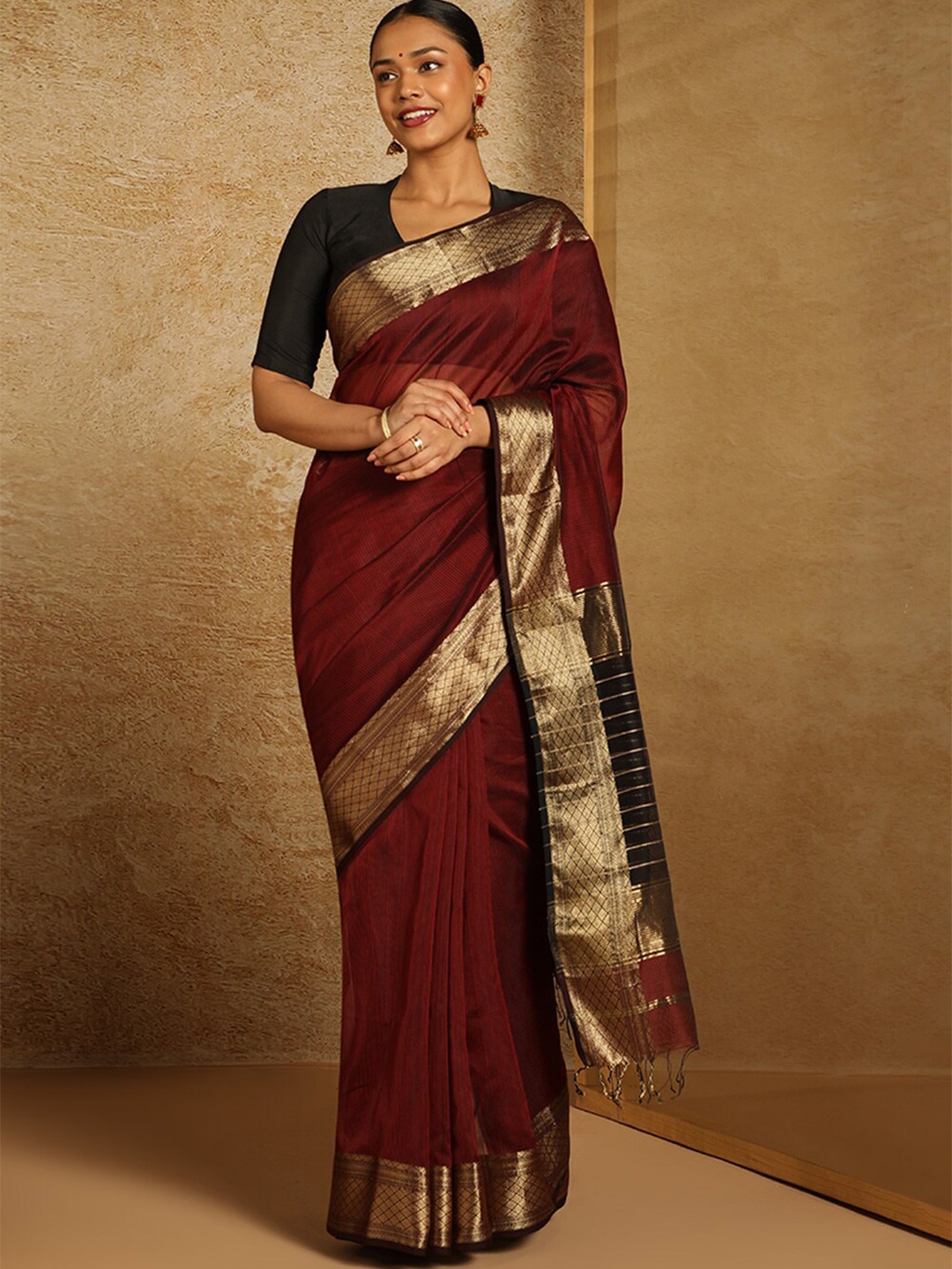 

Taneira Striped Zari Maheshwari Saree, Red