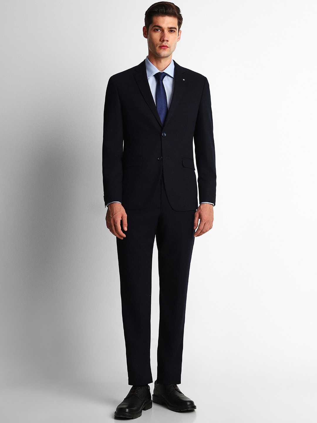

Louis Philippe Men Single Breasted Slim Fit Two Piece Formal Suits, Navy blue
