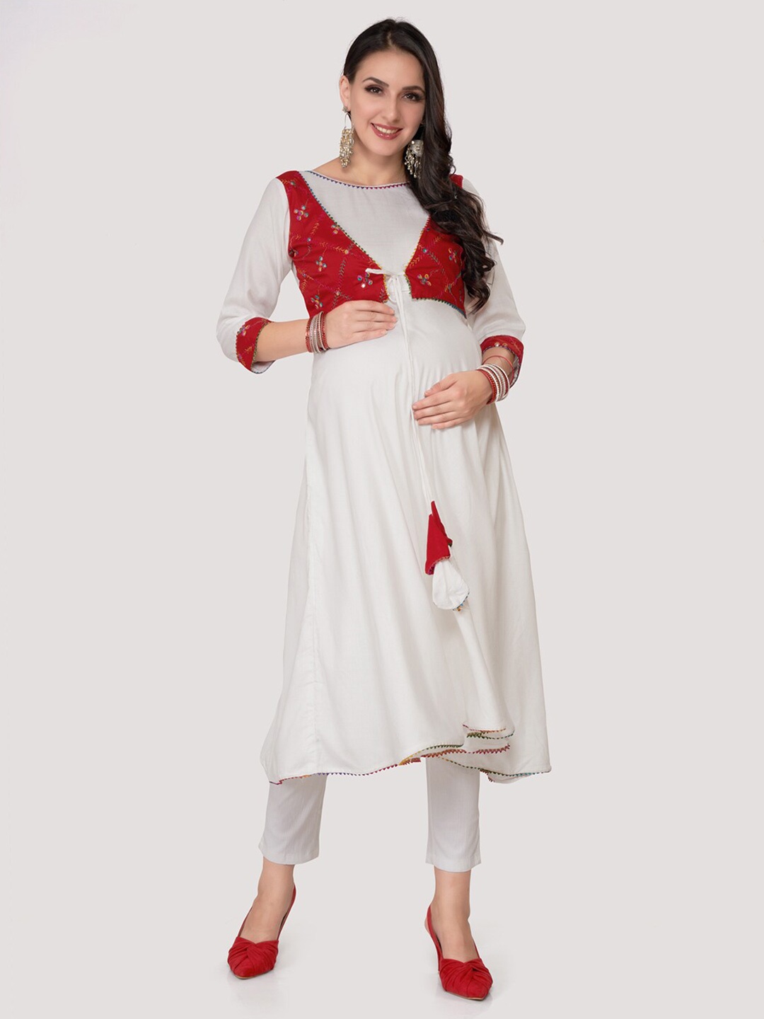 

Mom For Sure by Ketki Dalal Mirror Work A-Line Cotton Maternity Kurta, White
