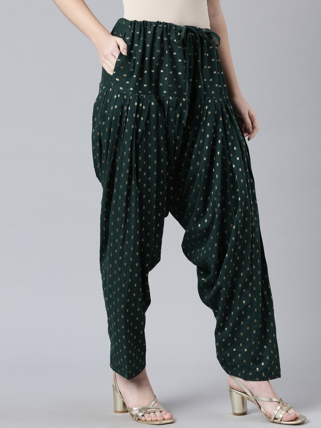 

Souchii Women Zari-Design Pure Cotton Patiala, Green