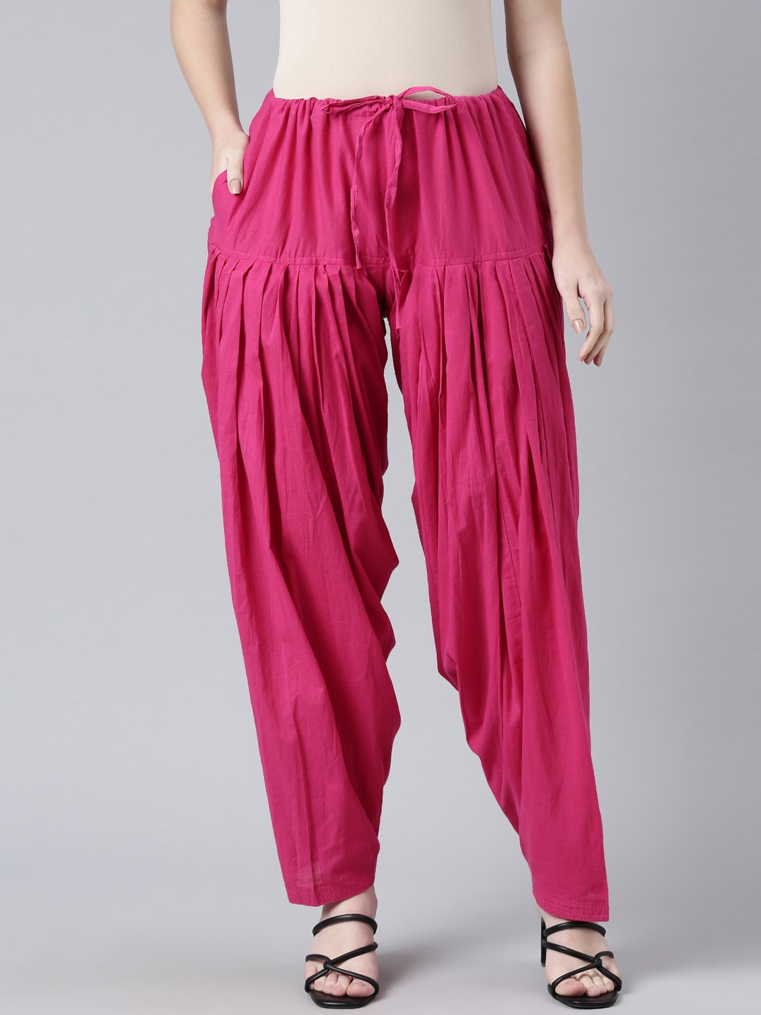 

Souchii High-Rise Pure Cotton Patiala, Magenta