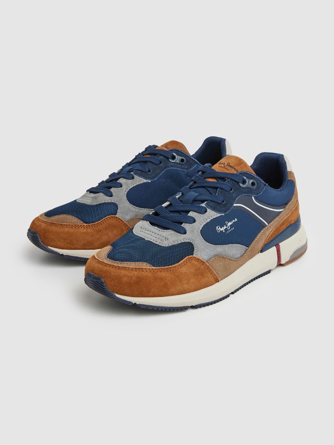 

Pepe Jeans Men London Pro Advance Colourblocked Suede Sneakers, Brown