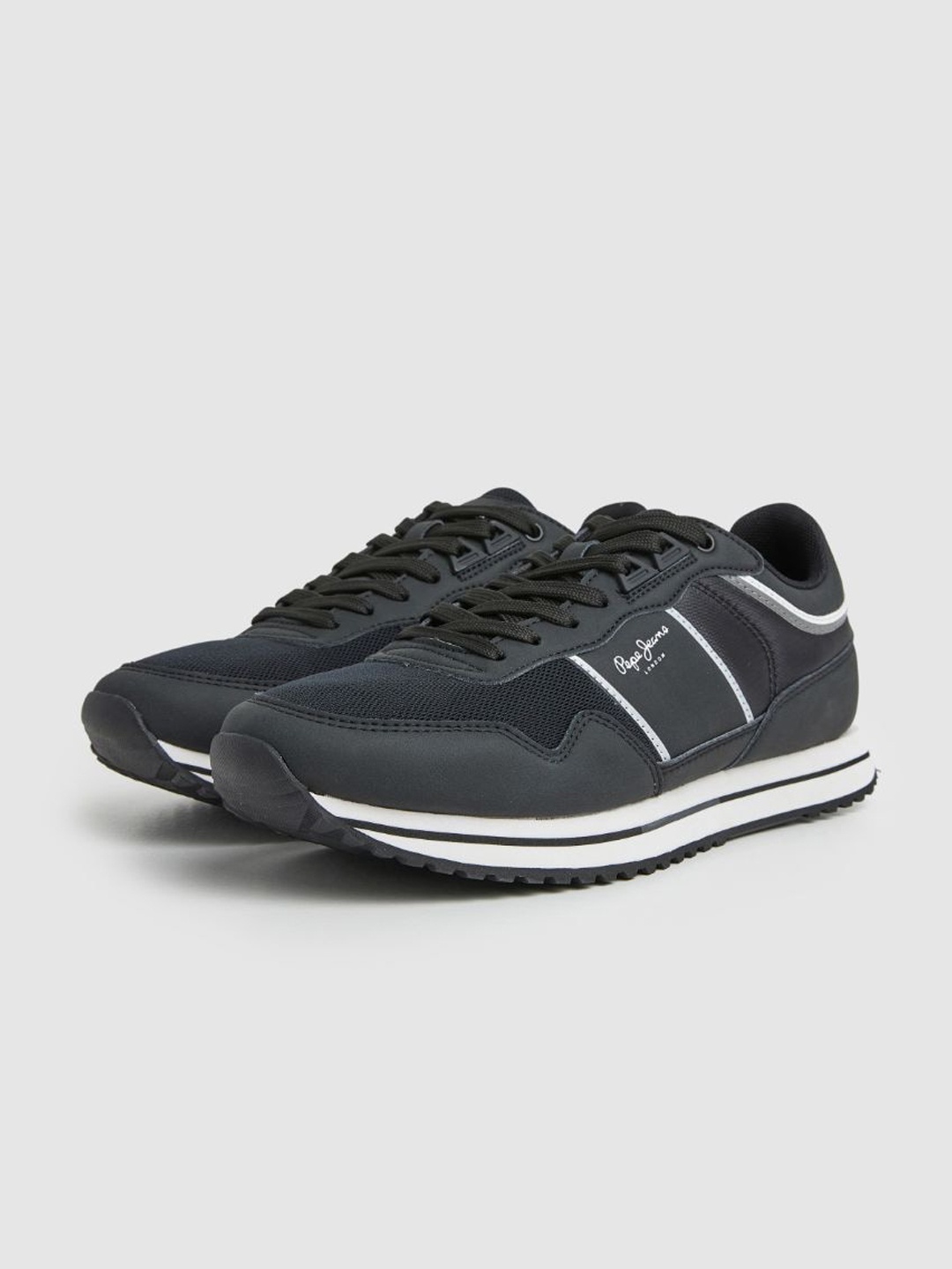 Pepe Jeans Men Tour Club Textured Comfort Insole Sneakers, Black
