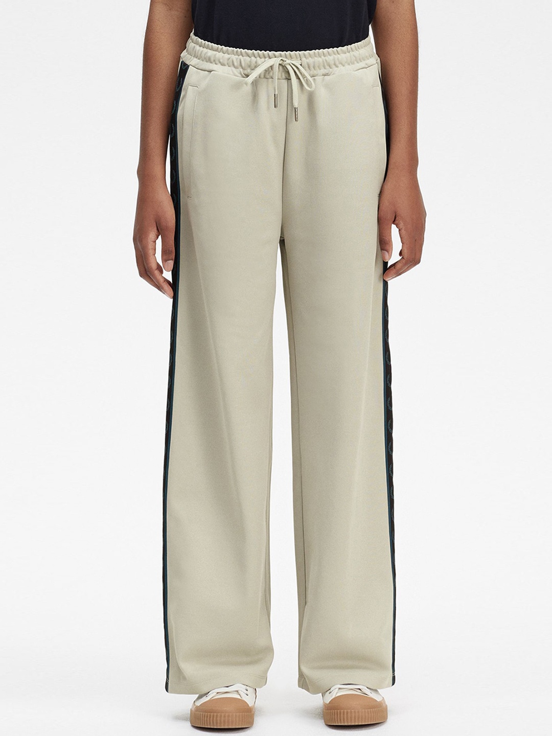 

Fred Perry Women Self Design Regular Fit Mid-rise Track Pants, Grey