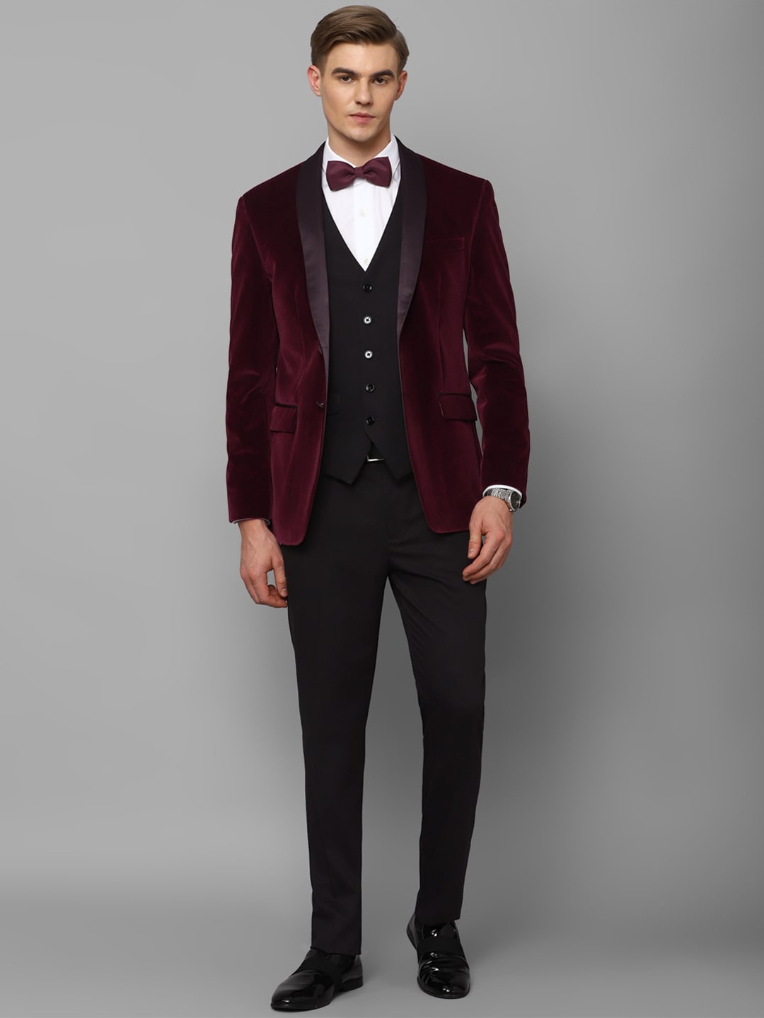 

Louis Philippe Men Slim-Fit Single-Breasted Three-Piece Party Suit, Maroon