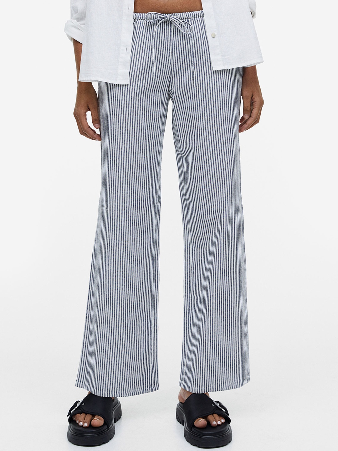 

H&M Women Low-Waisted Pull-On Trousers, Blue