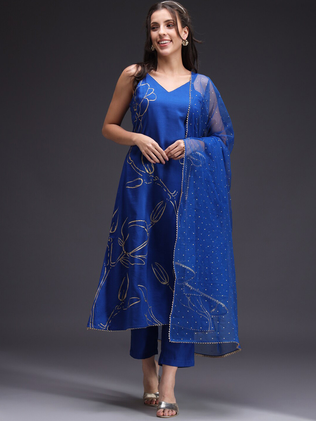 

HEEPOSH Floral Printed Gotta Patti A-Line Kurta With Trousers & Dupatta, Blue