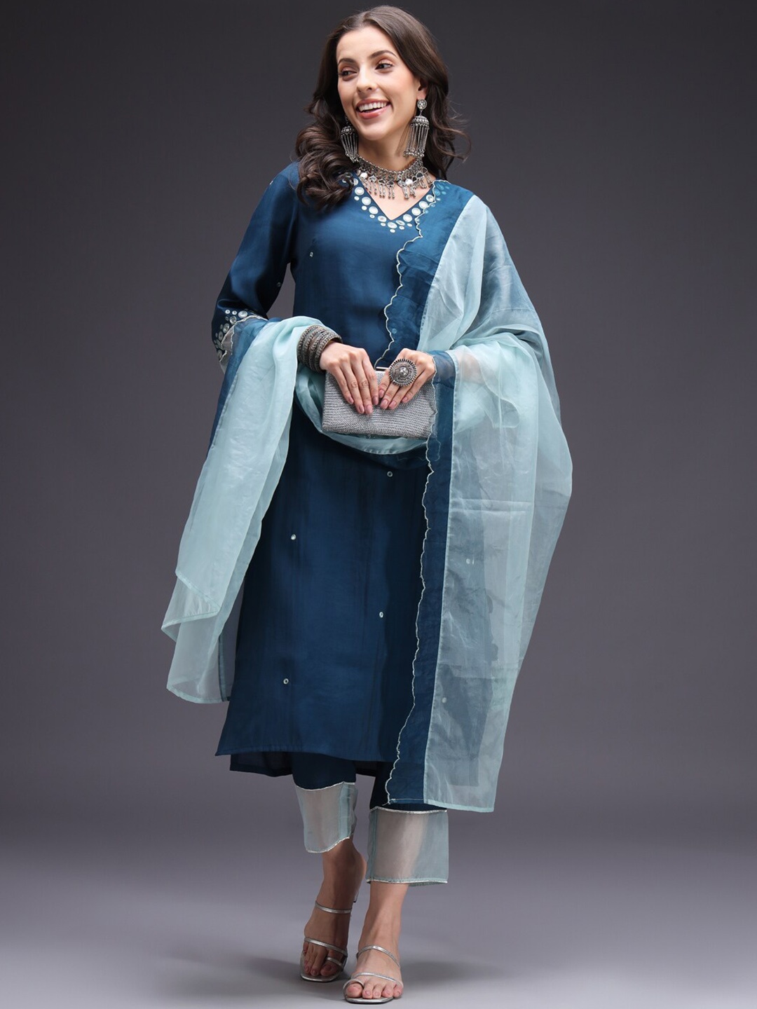 

HEEPOSH Ethnic Motifs Embroidered V-Neck Regular Mirror Work Kurta With Trousers & Dupatta, Teal
