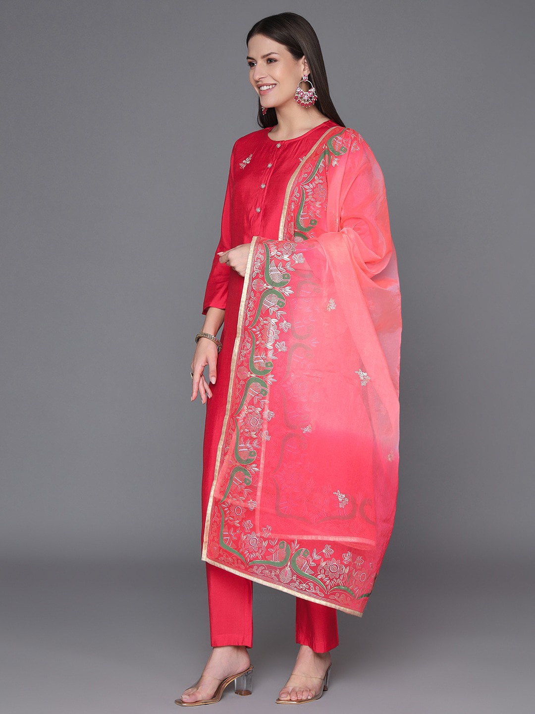 

HEEPOSH Floral Embroidered Regular Thread Work Kurta With Trousers & Dupatta, Magenta
