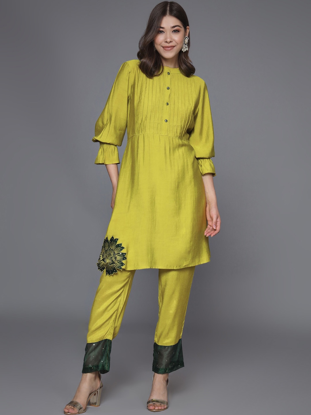 

HEEPOSH Green Floral Patchwork A-Line Kurta with Trousers