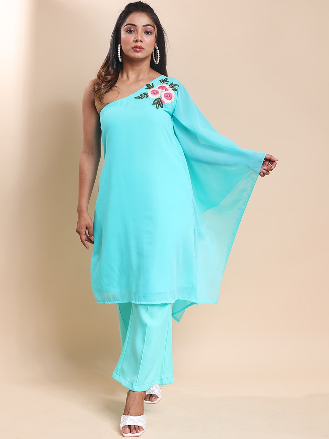 

Disli One Shoulder Regular Thread Work Fusion Kurta with Palazzos, Blue