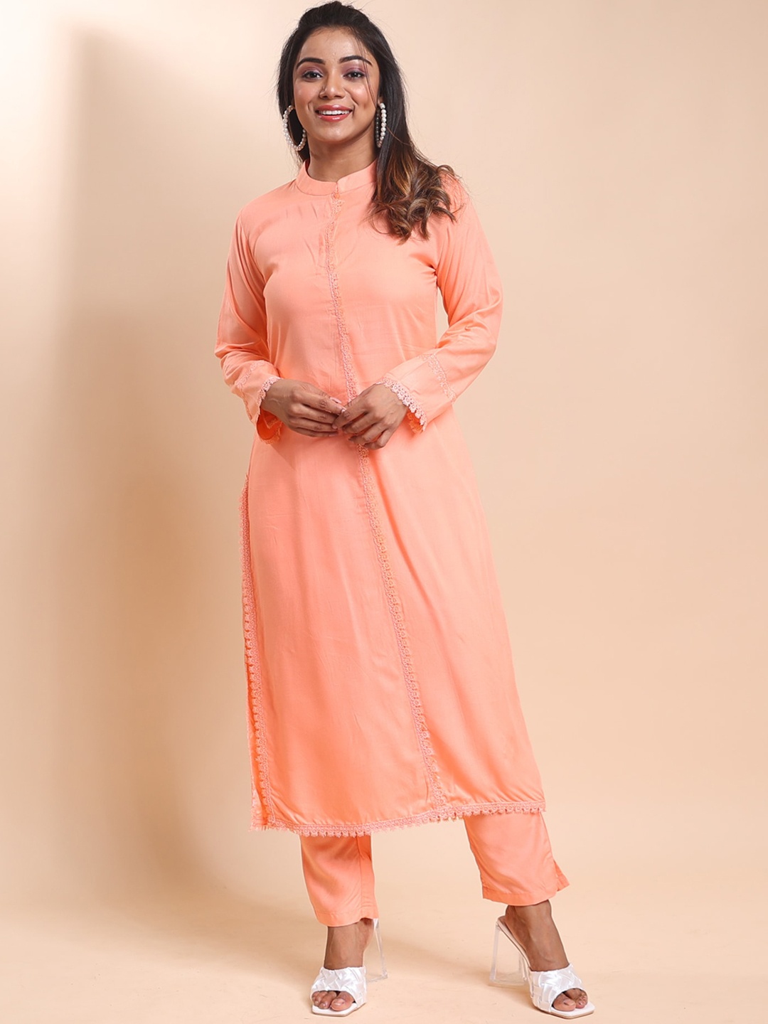 

Disli Mandarin Collar A-line Kurta with Trousers, Peach
