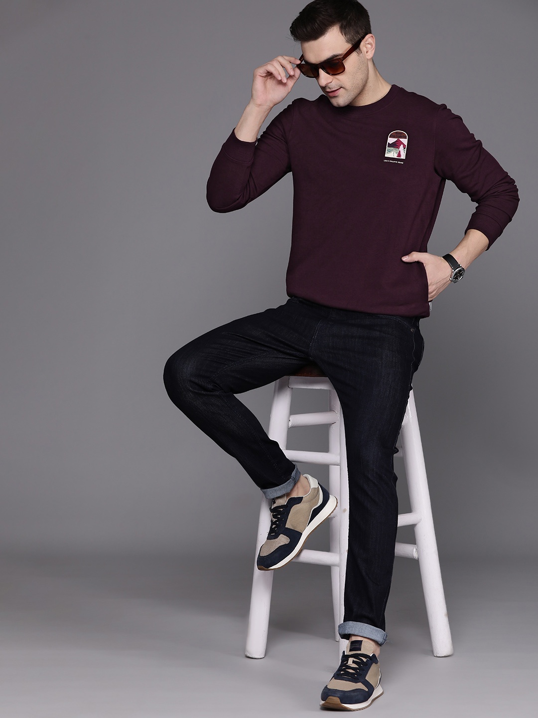 

Louis Philippe Jeans Men Solid Sweatshirt, Burgundy