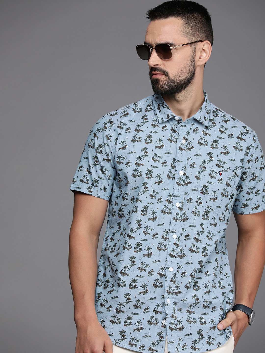 

Louis Philippe Jeans Pure Cotton Slim Fit Floral Printed Casual Shirt, Blue