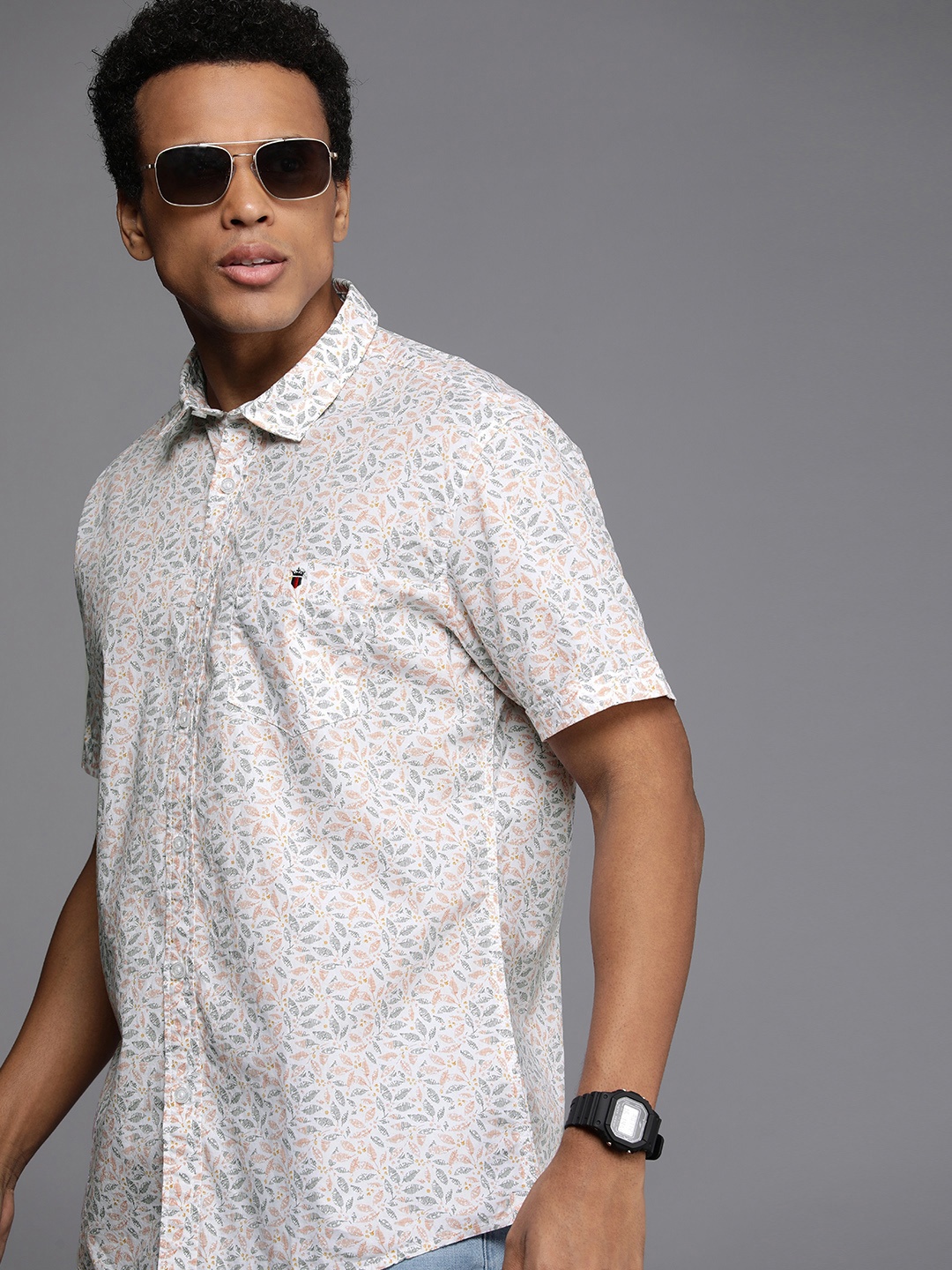 

Louis Philippe Jeans Slim Fit Floral Printed Pure Cotton Casual Shirt, White