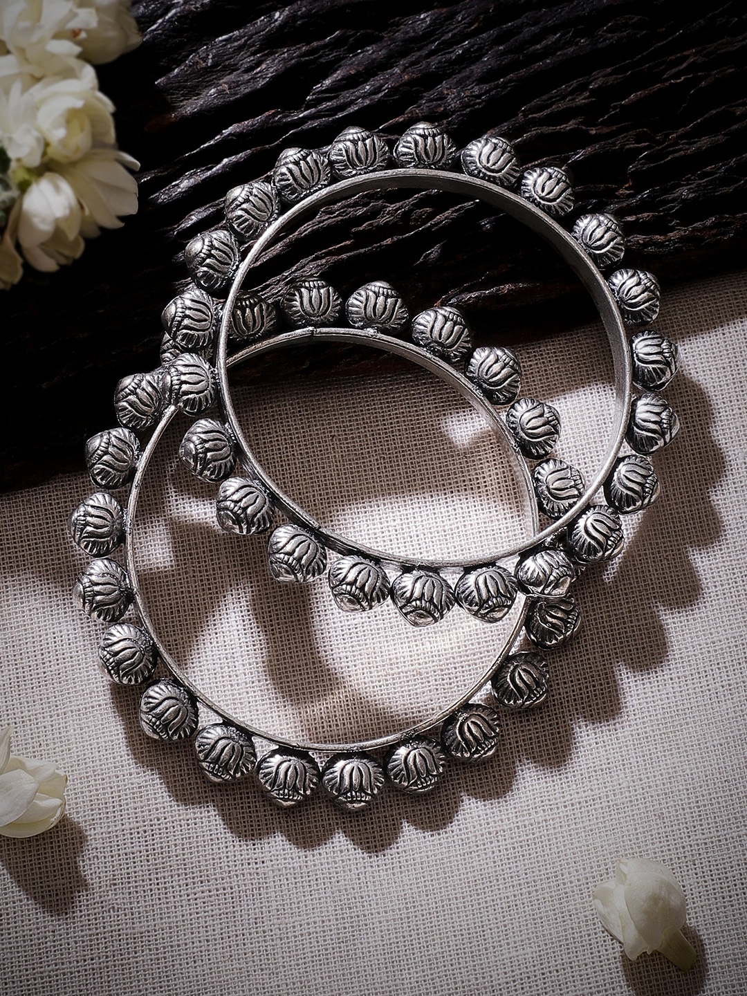 Rubans Set Of 2 Silver-Plated Oxidized Bangles